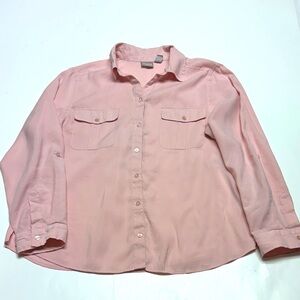 Chico's women’s Light Pink Long Sleeved Collared Shirt Chico's Size 2